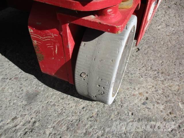 MEC 1330SE Scissor lifts