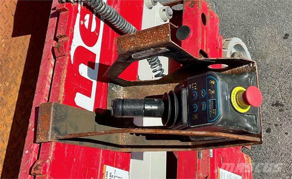 MEC 1930SE Scissor lifts