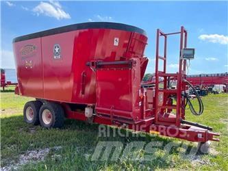 Meyer F700 Mixer feeders