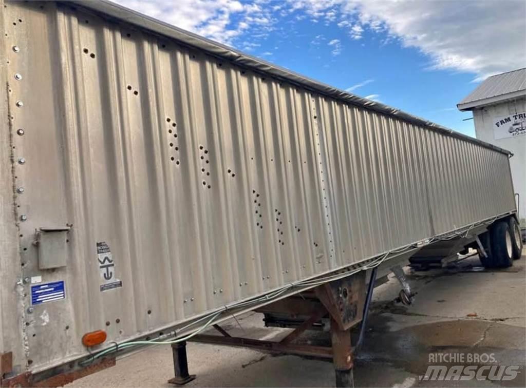 Wilson  Grain / Silage Trailers