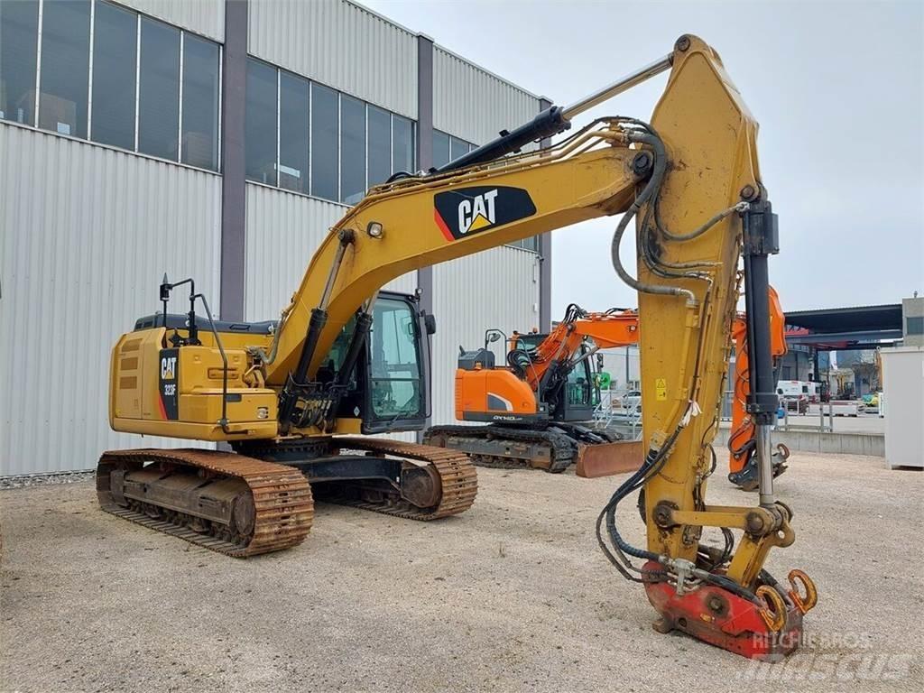 CAT 323F Crawler excavators