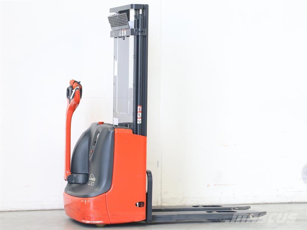 Linde L10/1172 Pedestrian stacker