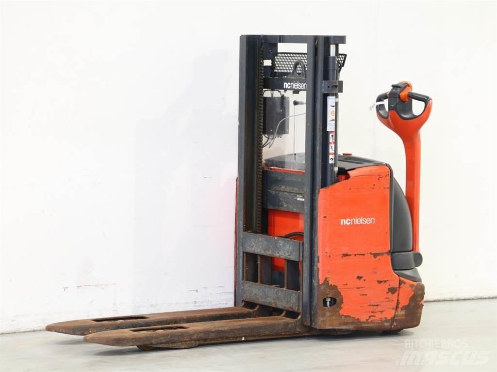 Linde L12I/1172 Pedestrian stacker