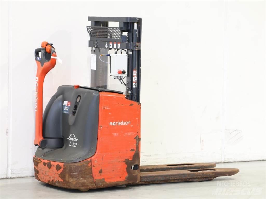 Linde L12I/1172 Pedestrian stacker