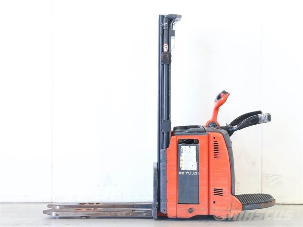Linde L14AP/133 Pedestrian stacker