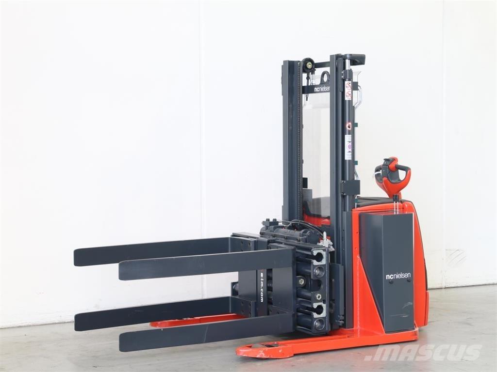 Linde L20/1173-01 Pedestrian stacker