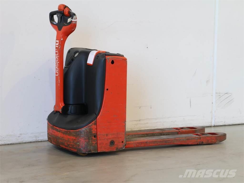 Linde T16/1152 Pedestrian stacker