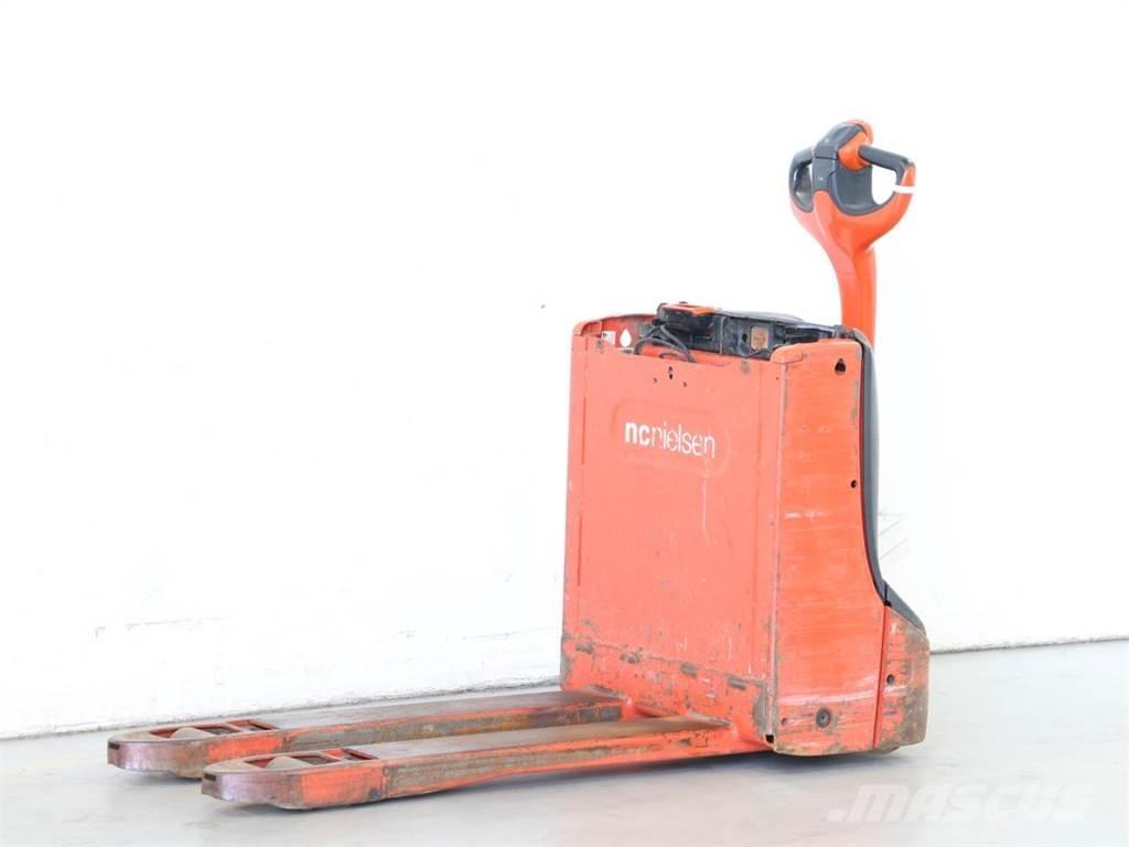 Linde T16/1152 Pedestrian stacker