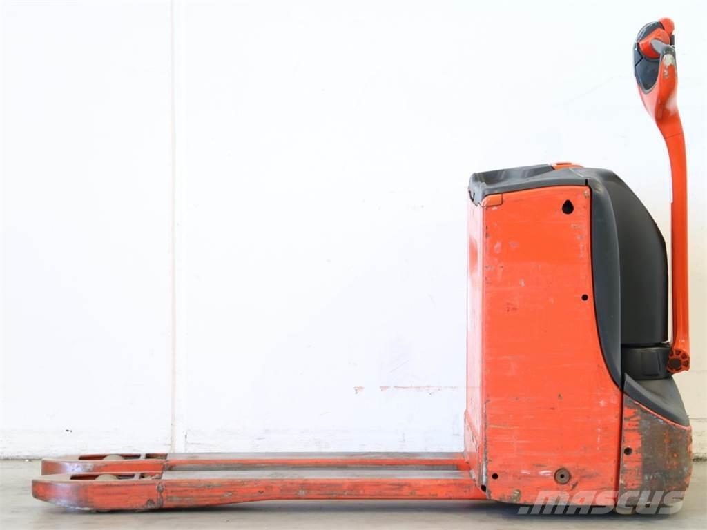 Linde T16/1152-00 Pedestrian stacker
