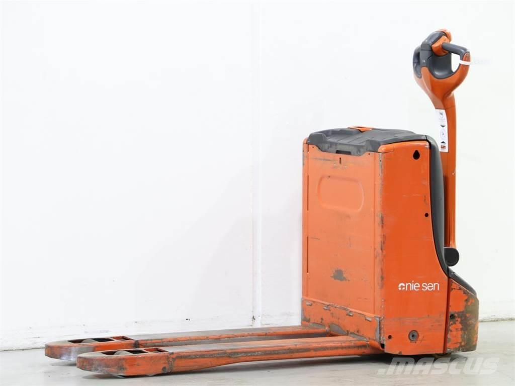 Linde T16/1152-00 Pedestrian stacker