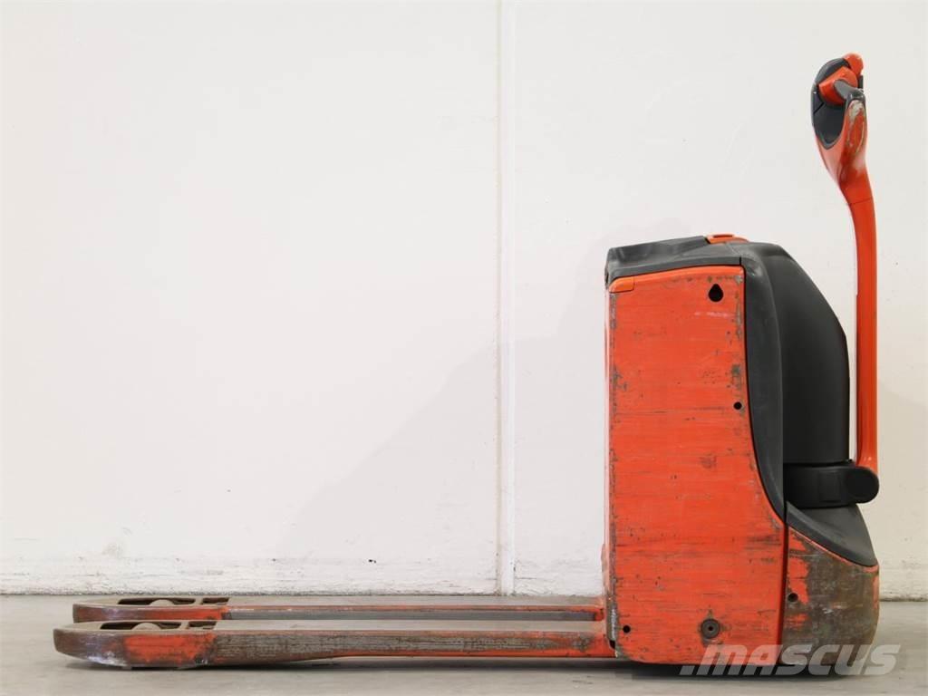 Linde T16/1152-00 Pedestrian stacker