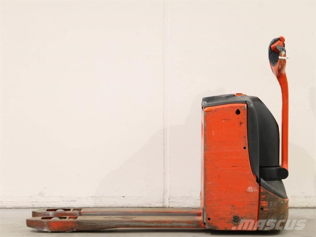 Linde T16/1152-00 Pedestrian stacker