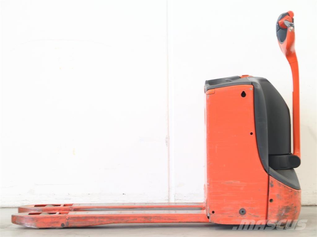 Linde T16/1152-02 Pedestrian stacker