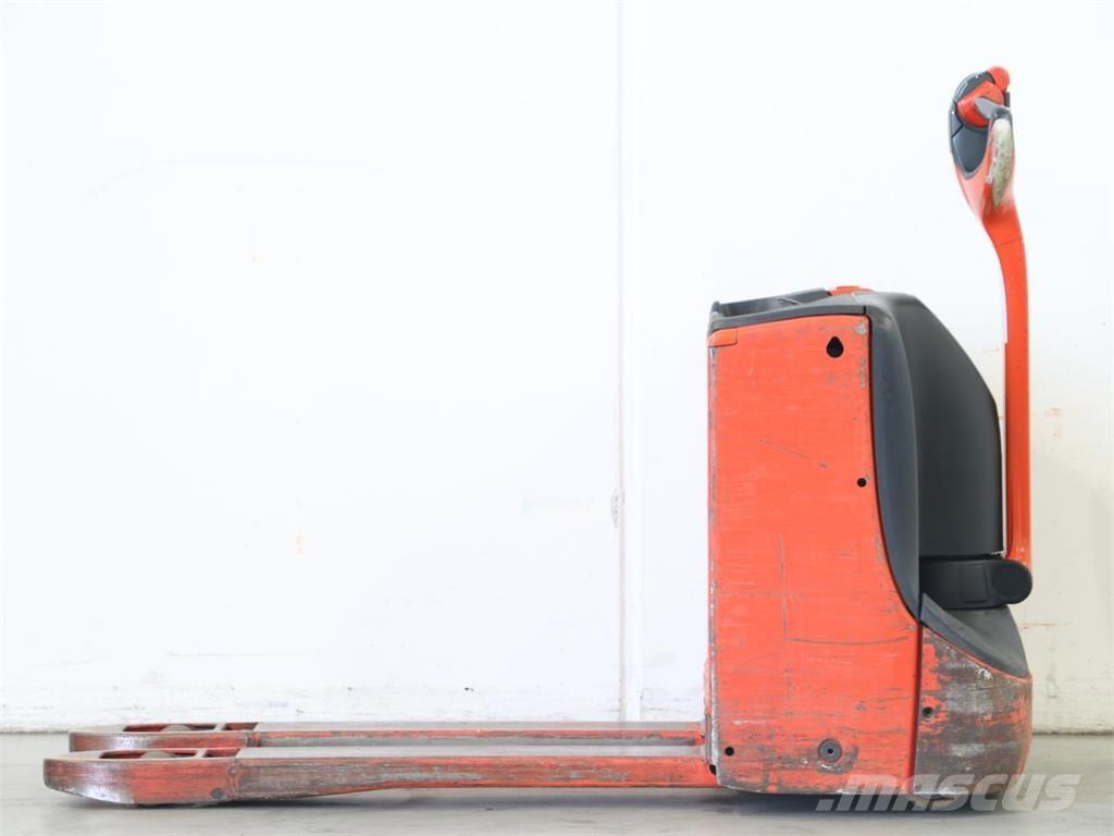 Linde T16/1152-02 Pedestrian stacker