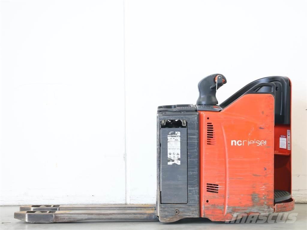 Linde T20SP/131-08 Pedestrian stacker
