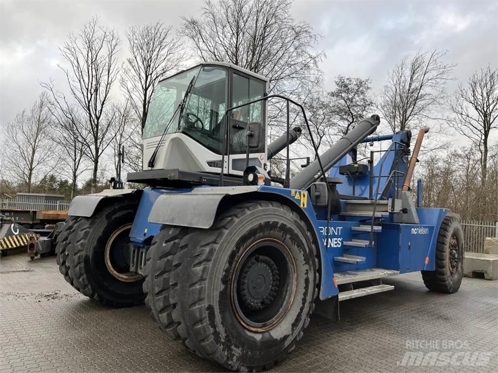 SMV 4535 TC5 Reach trucks
