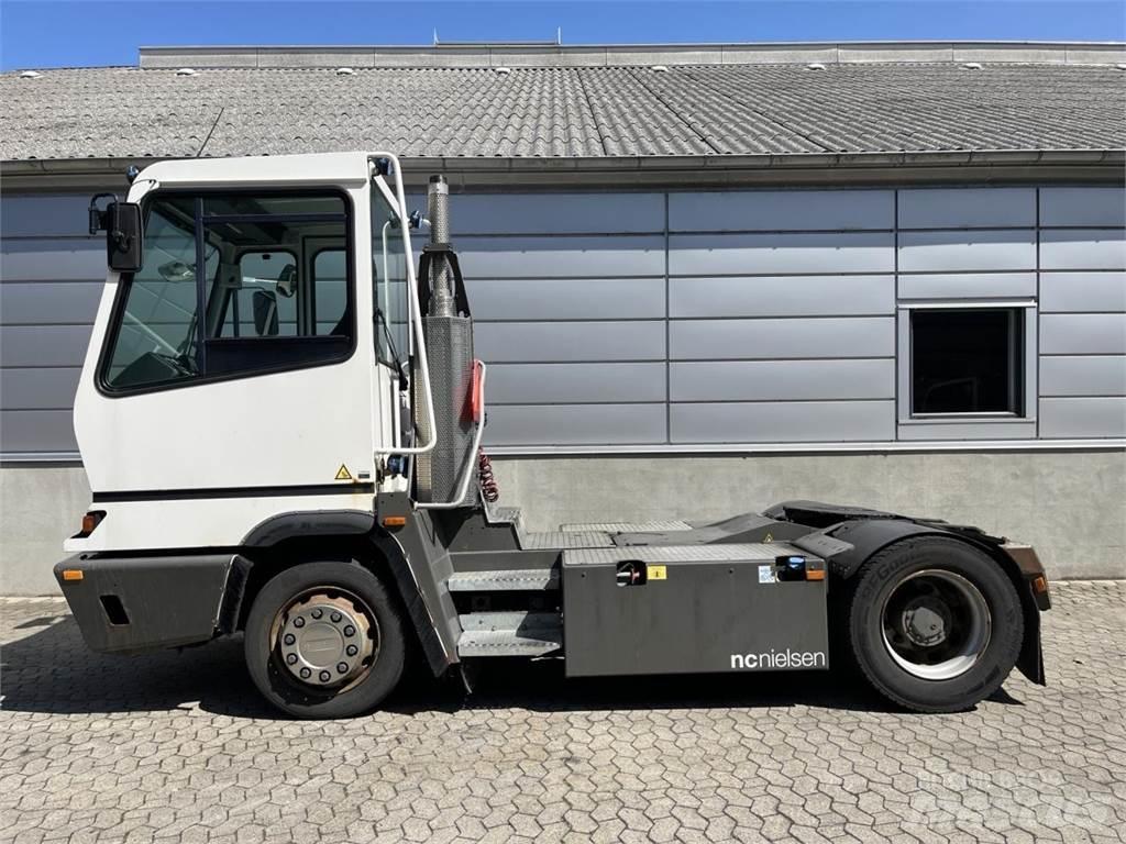 Terberg YT222 4X2 Material Handling - Others