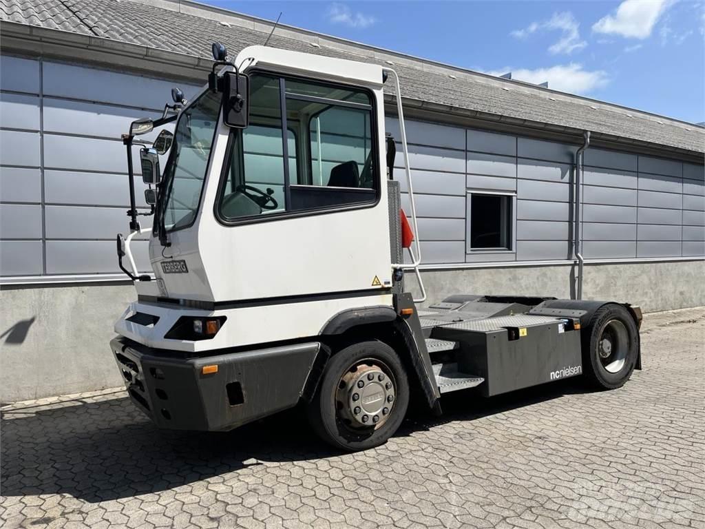 Terberg YT222 4X2 Material Handling - Others