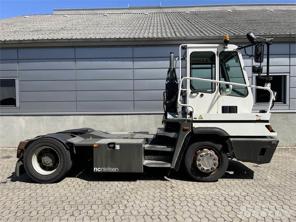 Terberg YT222 4X2 Material Handling - Others