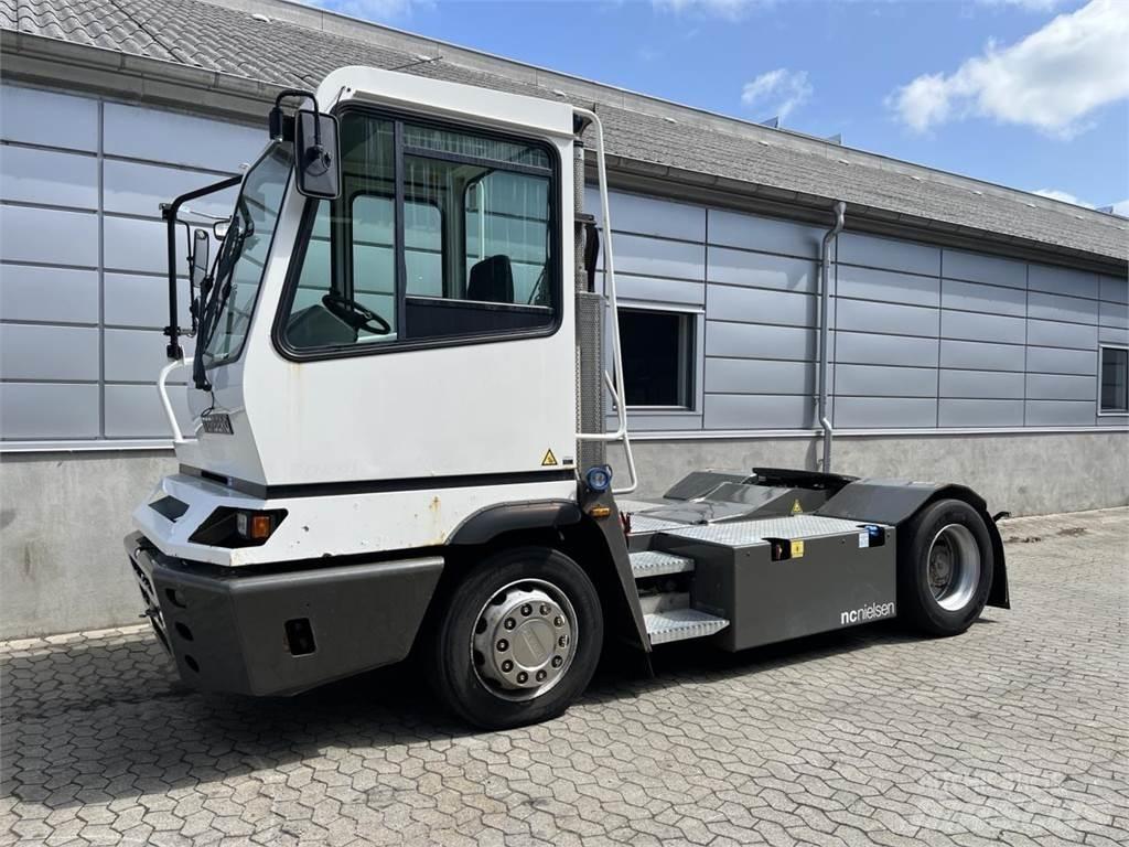 Terberg YT222 4X2 Material Handling - Others