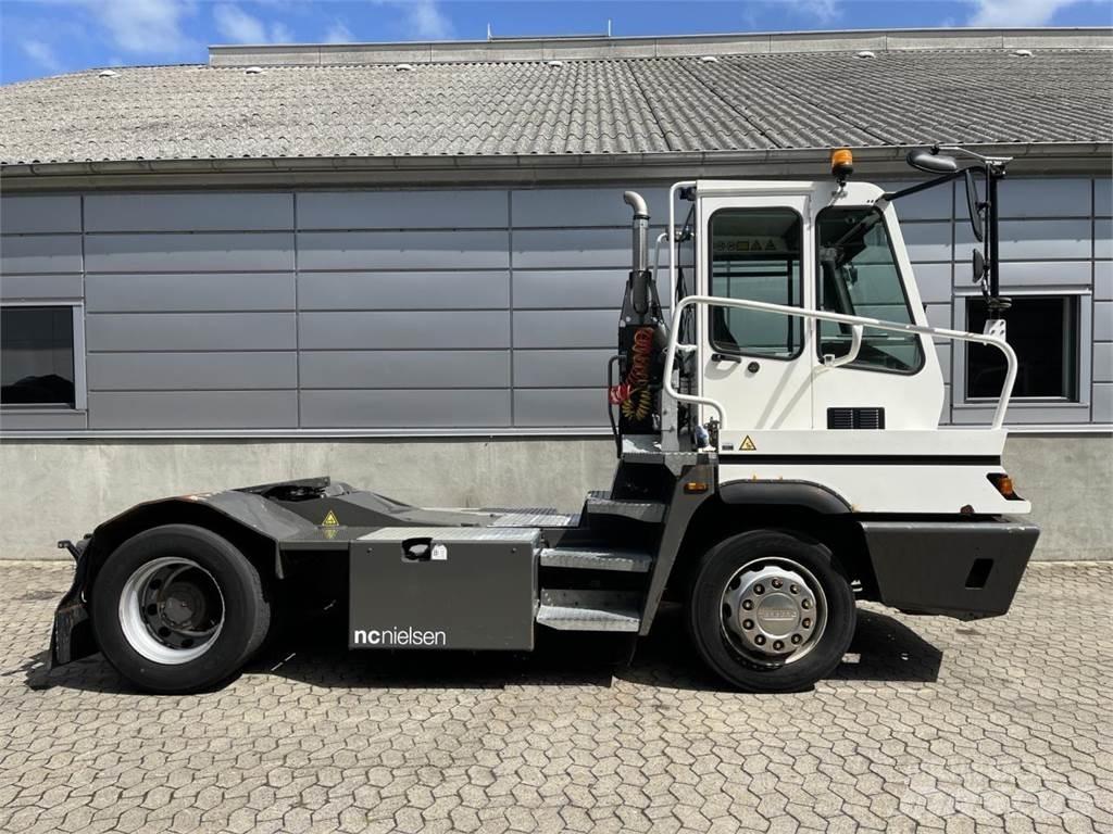 Terberg YT222 4X2 Material Handling - Others
