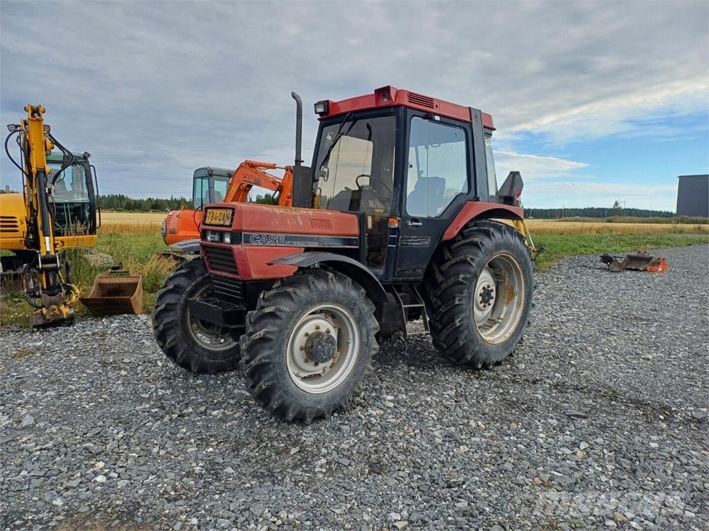 Case IH 685XL Tractors