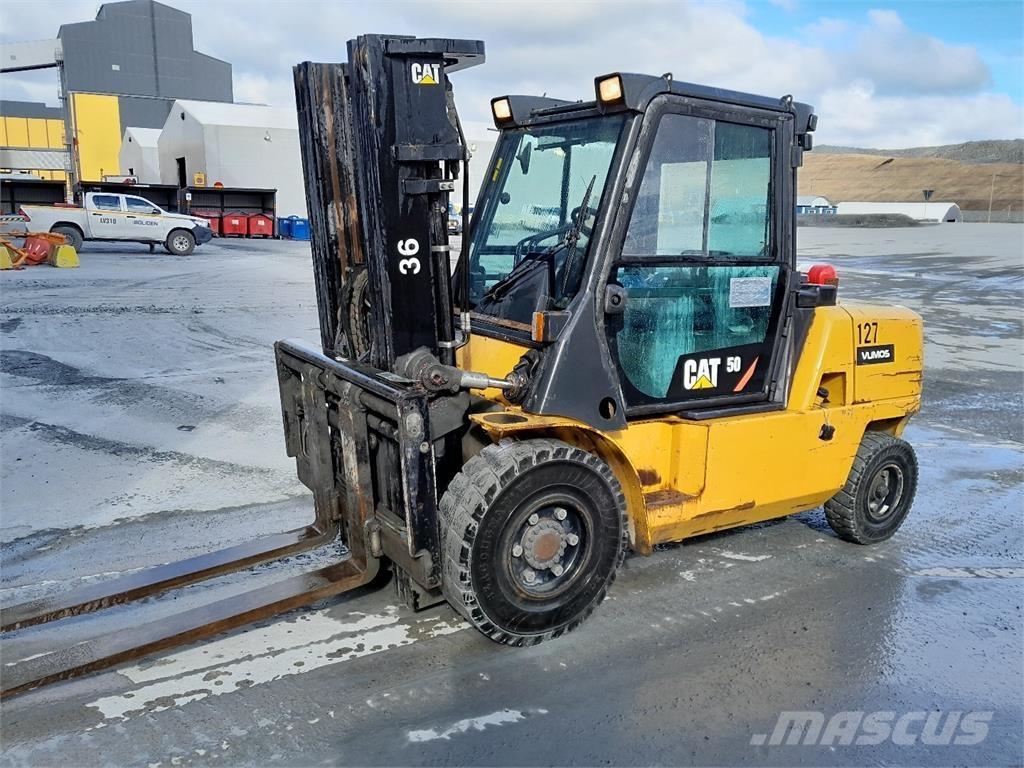 CAT DB50k2 Electric forklift trucks