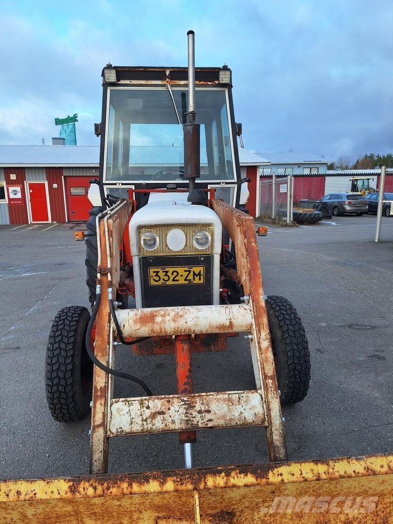 David Brown 990 Tractors