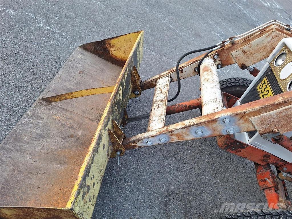 David Brown 990 Tractors