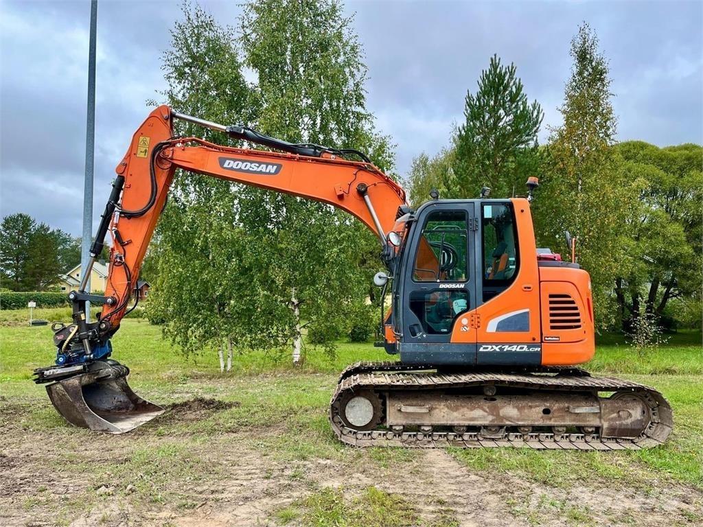 Doosan DX140LC Crawler excavators
