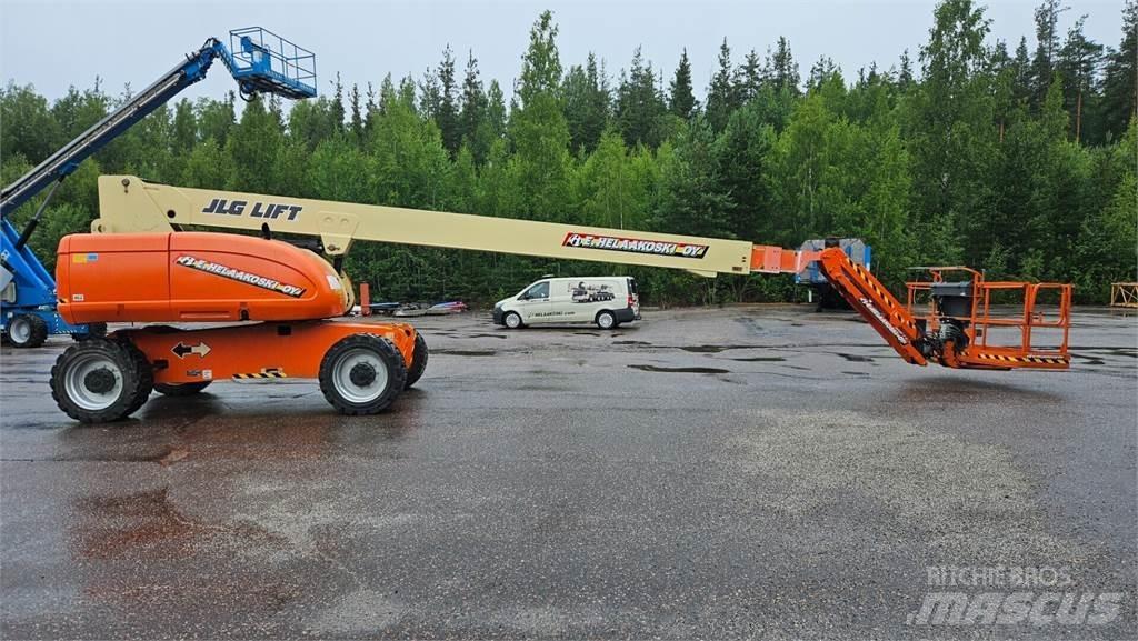 JLG 860SJ Vertical mast lifts