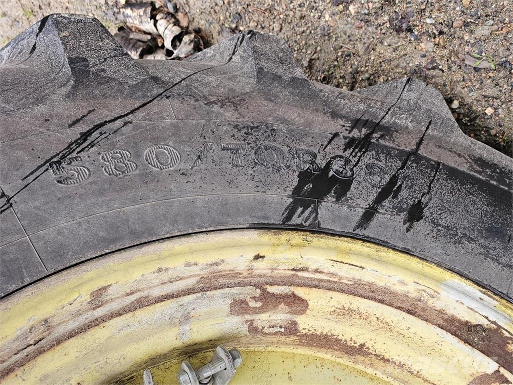 John Deere 6800 Tractors