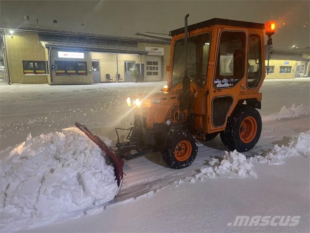 Kubota B 1700 4*4 Groundcare - Others