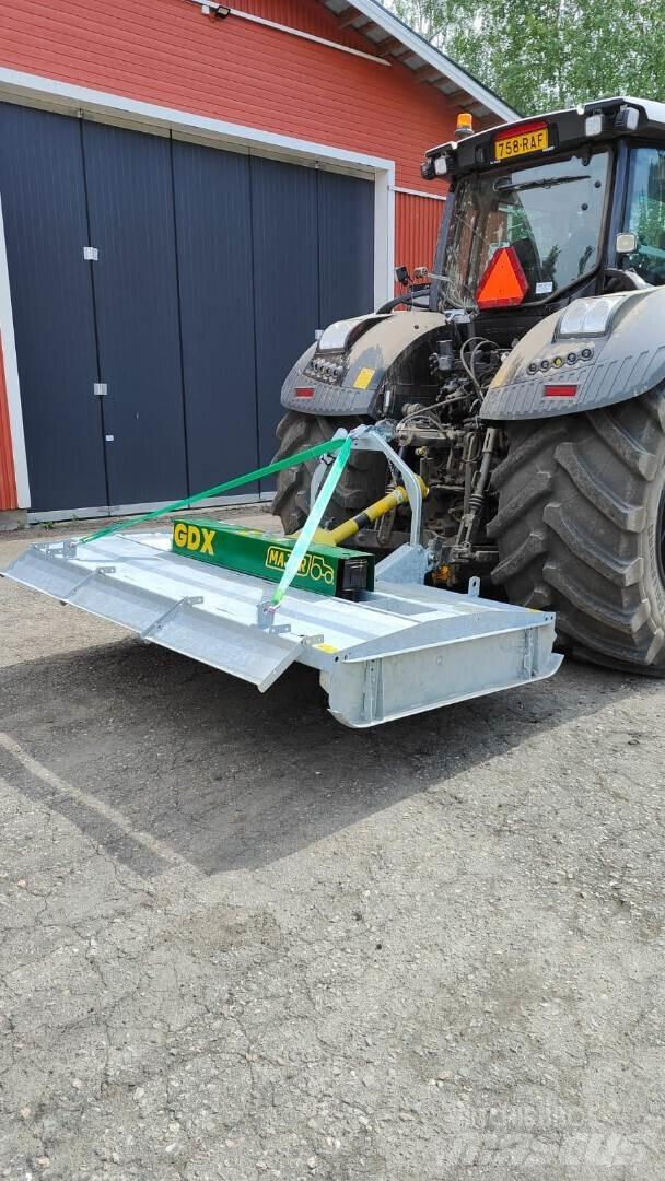 Major  Mowers