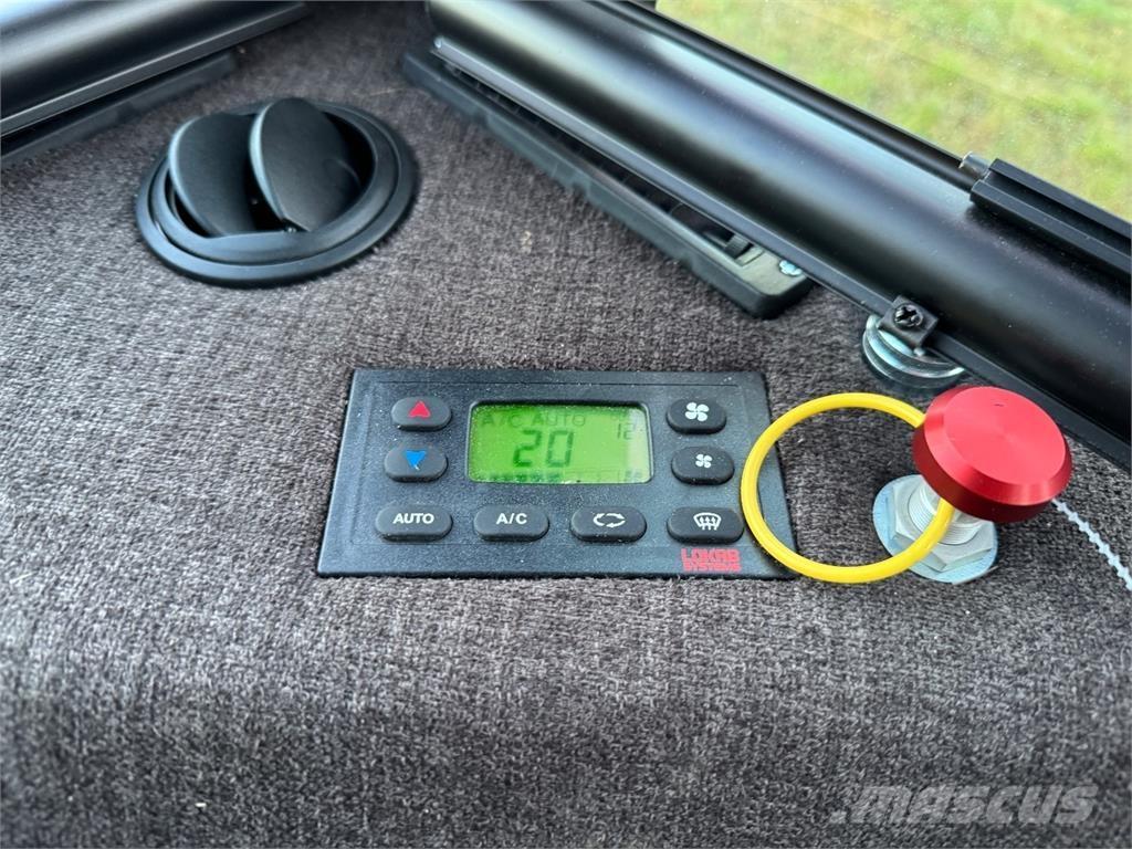 Malwa 560 Kombi Harvesters