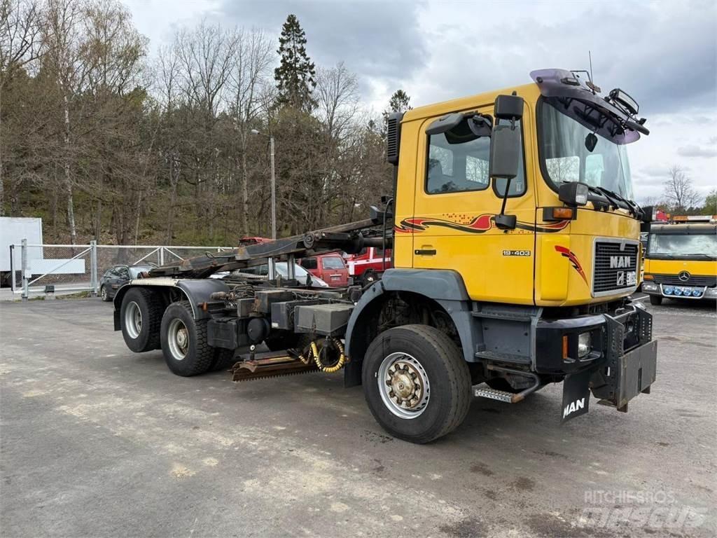 MAN 19.403 4x4 + 2 Municipal / general purpose vehicles