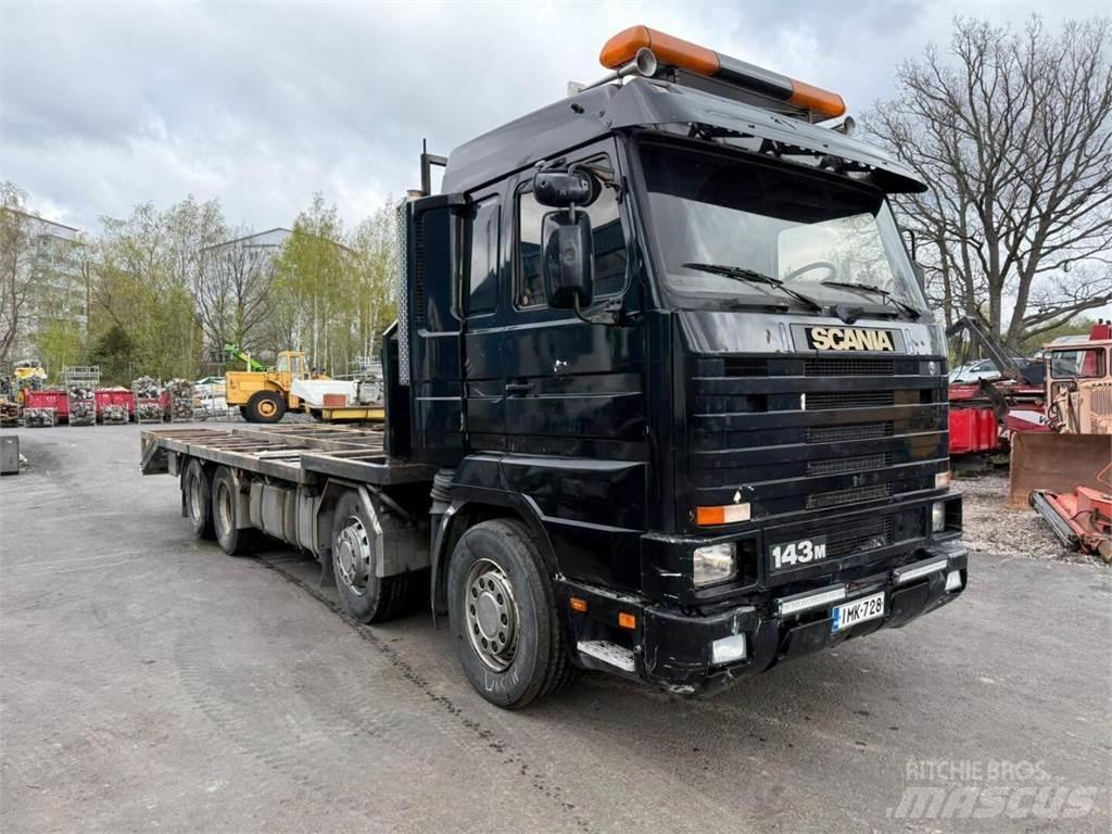 Scania R 143 8x2 Vehicle transporters