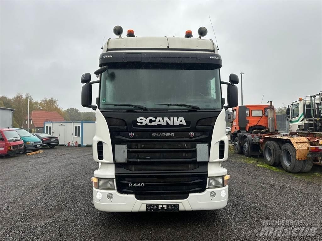 Scania R440 4x2 Tractor Units