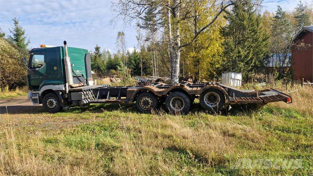 Sisu E12M Vehicle transporters