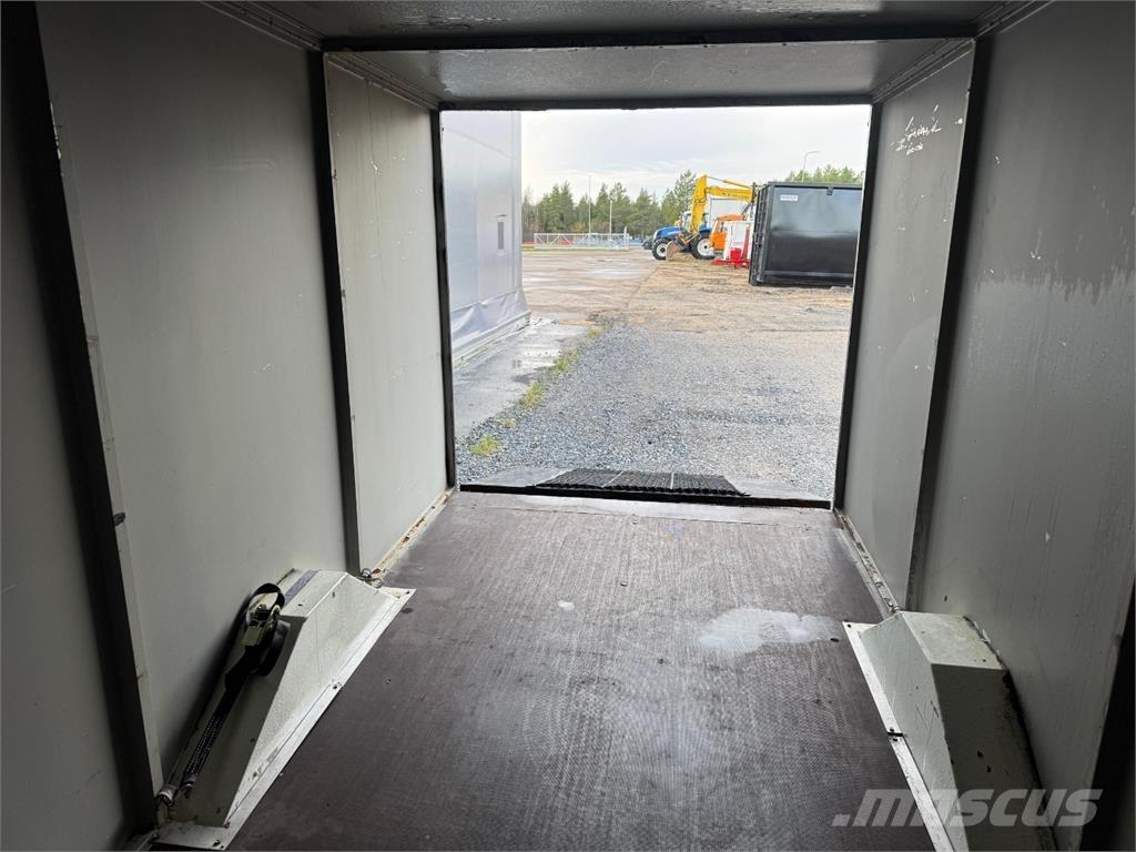  Umpiperäkärry Light trailers