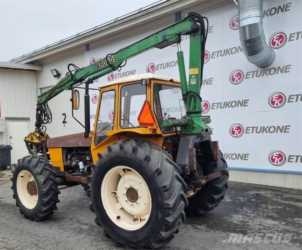 Valmet 802-4 Tractors