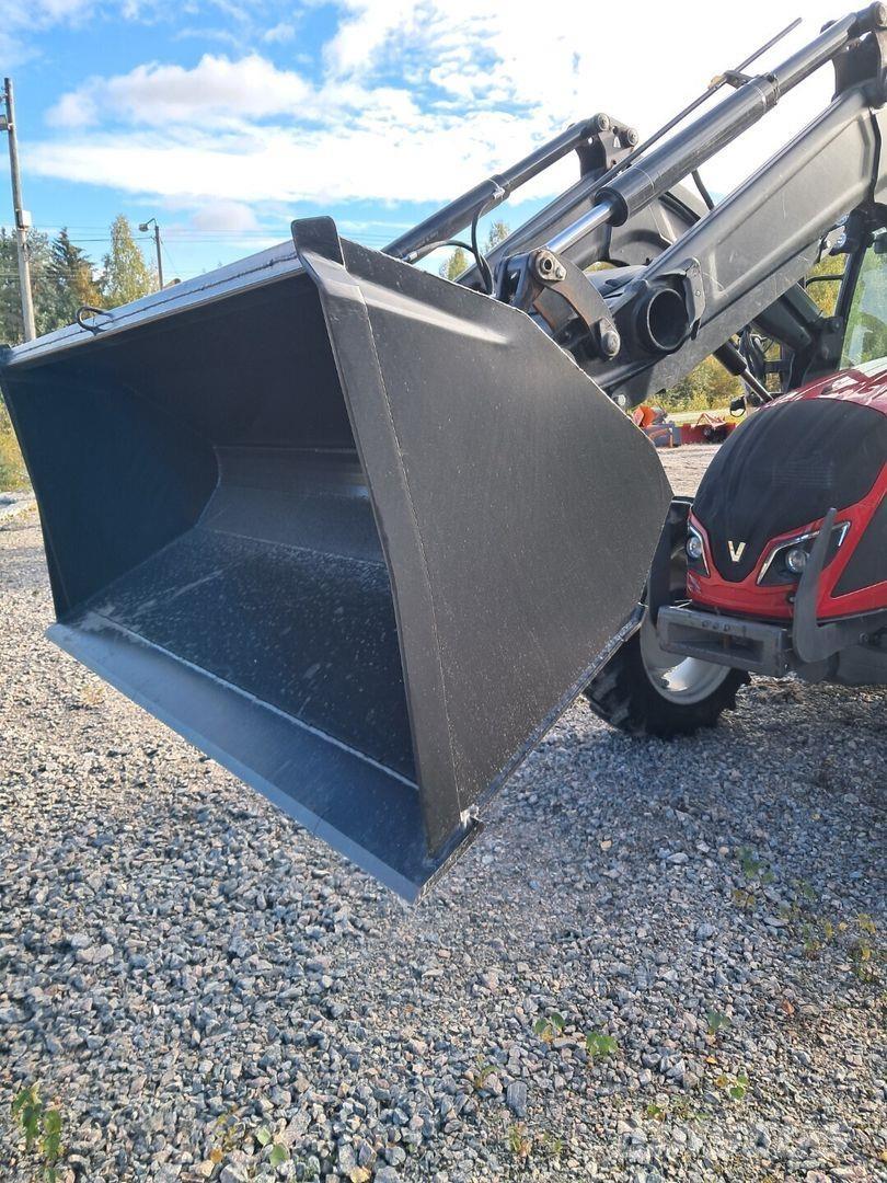 Valtra A94 hitec Tractors