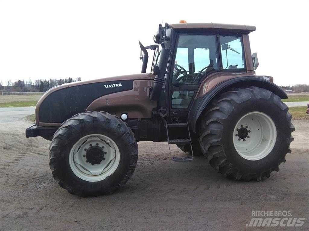 Valtra T 170 Tractors