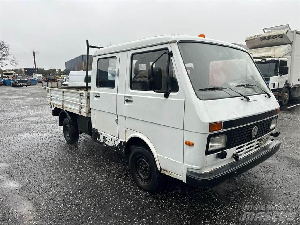 Volkswagen LT28 Flatbed / Dropside trucks