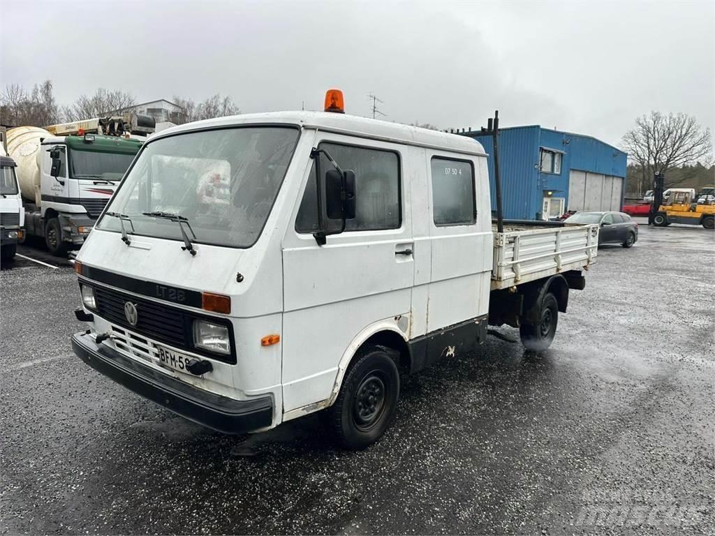 Volkswagen LT28 Flatbed / Dropside trucks