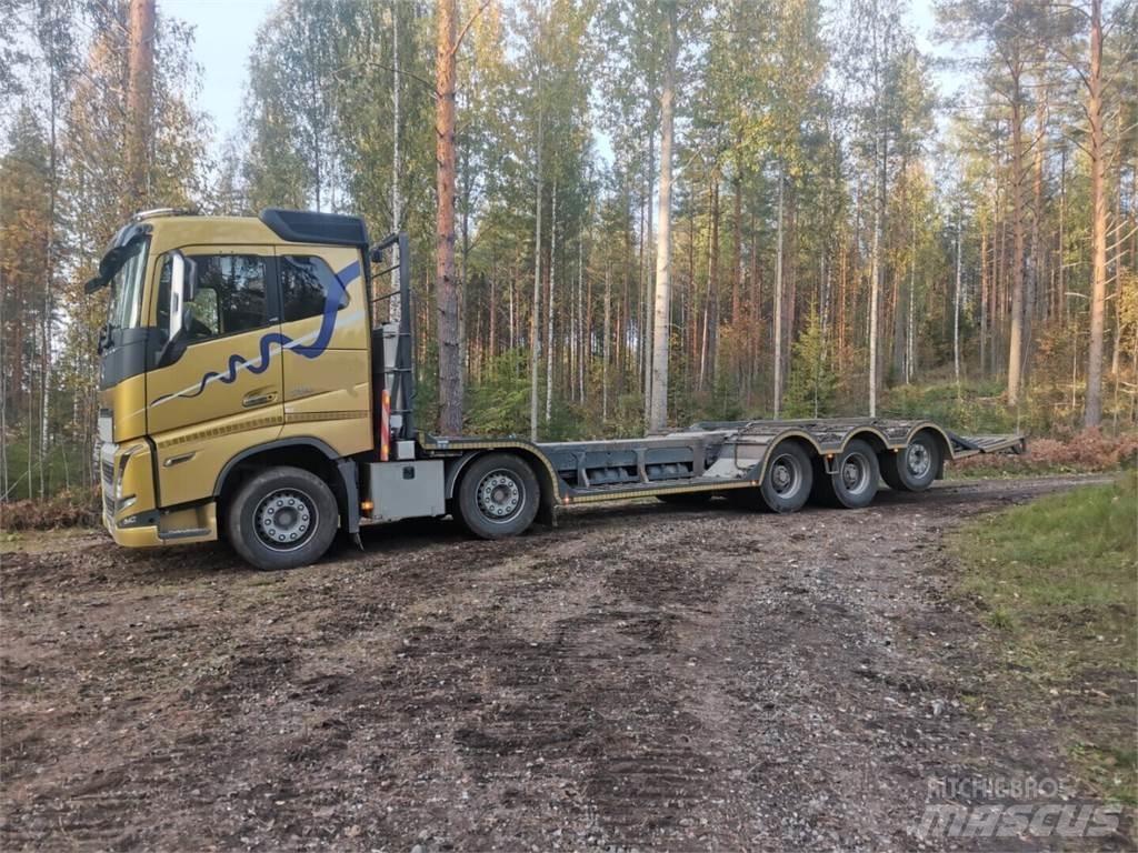 Volvo 750 Vehicle transporters