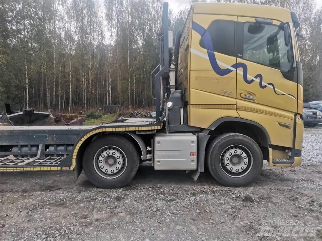 Volvo 750 Vehicle transporters