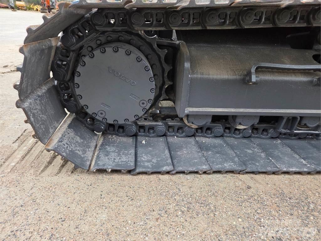 Volvo EC210CL Crawler excavators