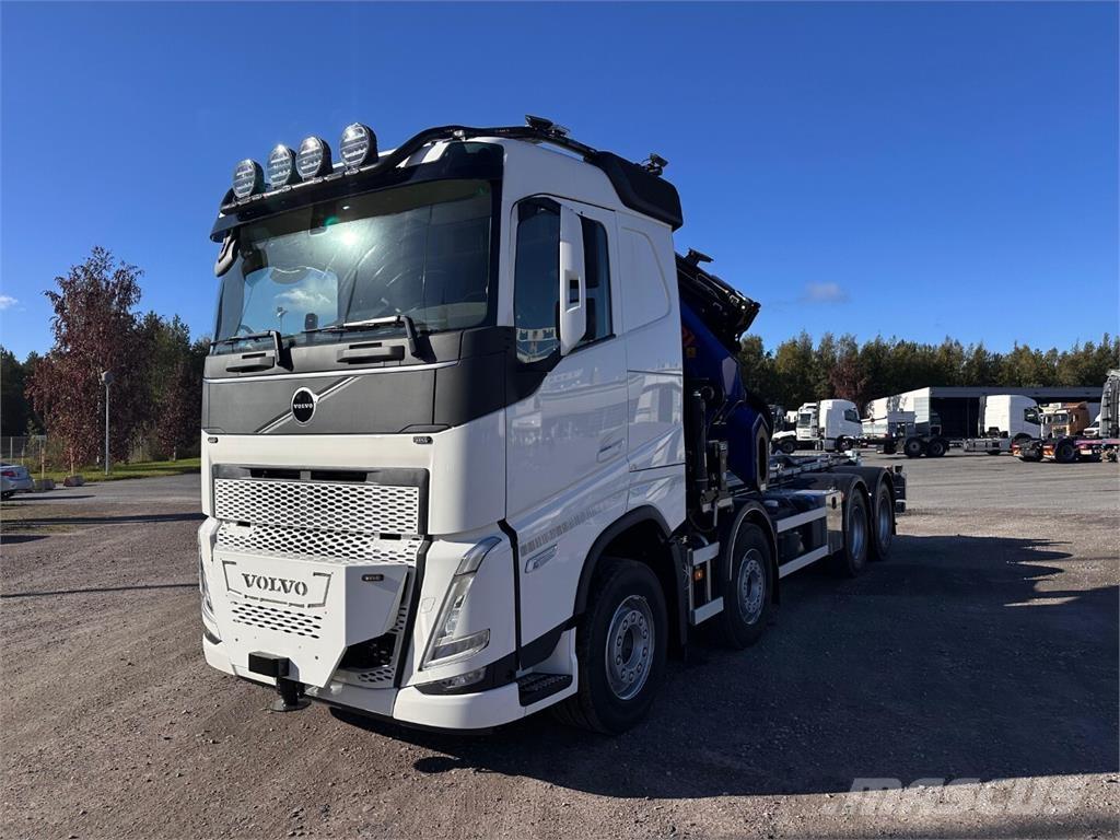 Volvo FH13 8x4 Crane trucks