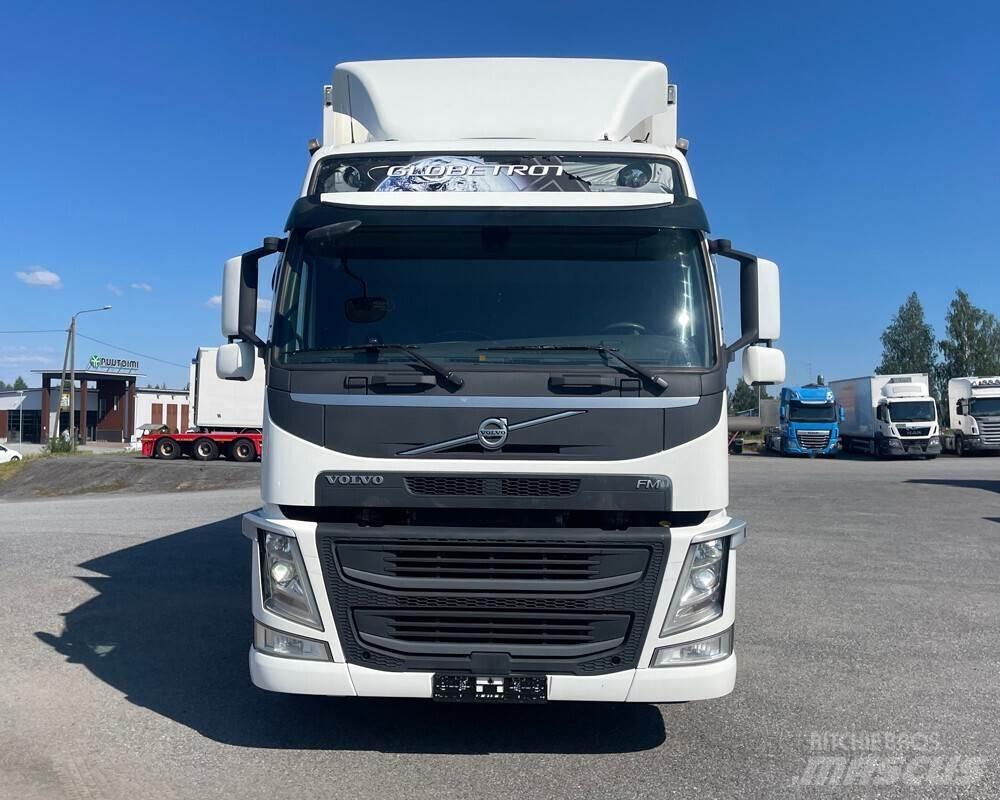 Volvo FM 4X2 -18 Temperature controlled trucks